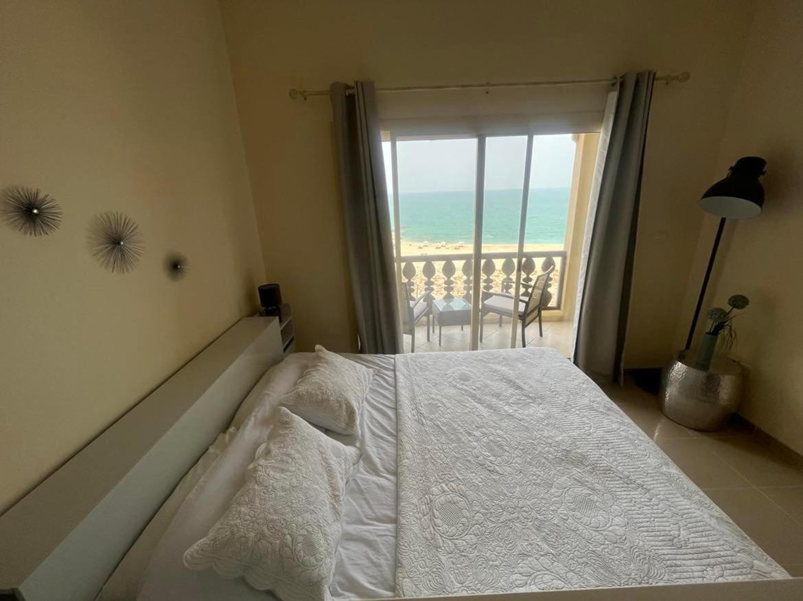 דירות ראס אל חאימה Beach Front Escape מראה חיצוני תמונה